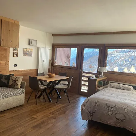 Casa Aurora Cervinia ברויל-קרוויניה